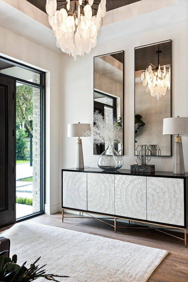 6 Clever Ways to Decorate with Mirrors