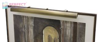 Traditional 42" Antique Brass Picture Light